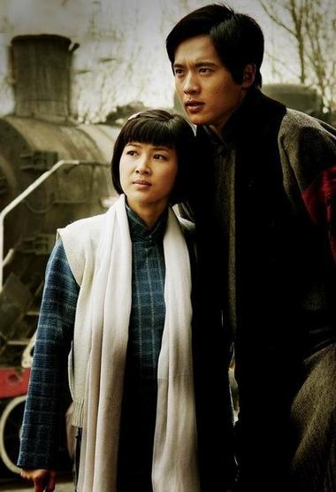 断喉弩全集在线观看：海南少爷带家仆抗日，热血劫法场