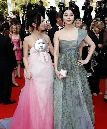 明星假唱事件_韩雪萨顶顶假唱门_女明星做假